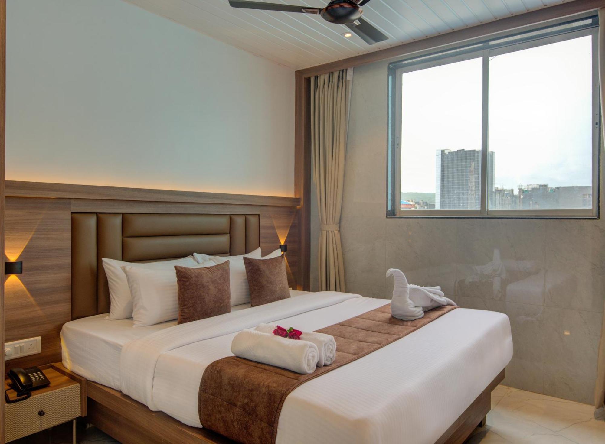 Hotel Galaxy Inn Navi Mumbai Exterior foto